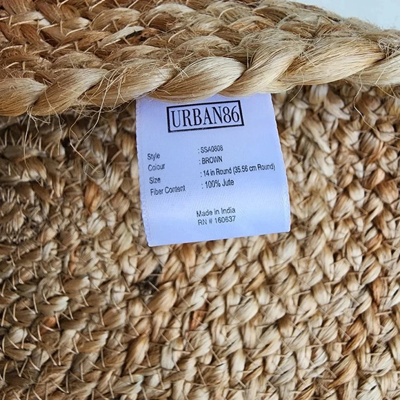 Set Of 4 URBAN 86 ROUND PLACEMATS SOHO LOFT WOVEN BRAIDED Brown 14" - Picture 4 of 6